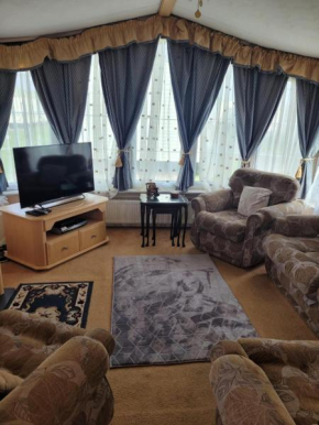 Charming 3-Bed Apartment in Skegness